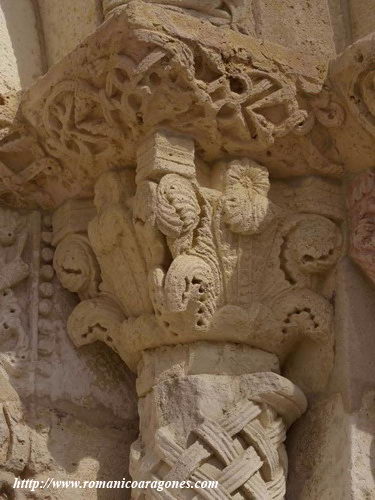 CAPITELES DE LA PORTA SPECIOSSA